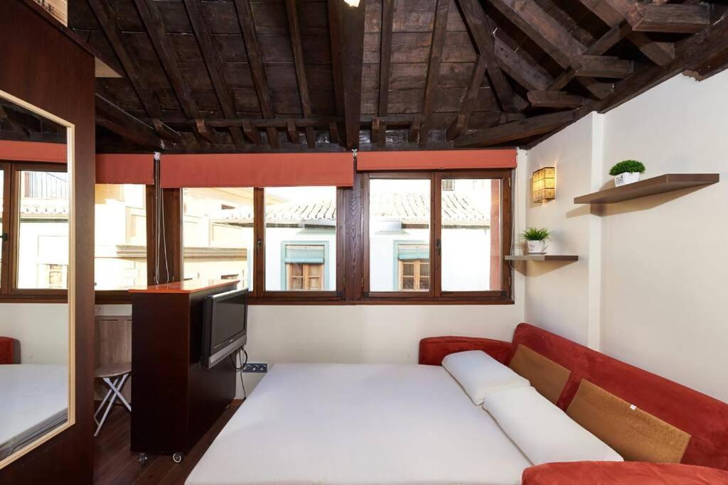 Lindo Estudio Con Terraza San Matias Granada Eksteriør bilde